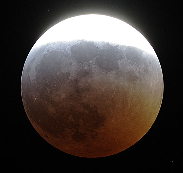 Mondfinsternis 2007 - 4 Sekunden bei 200 ASA / 820mm Brennweite